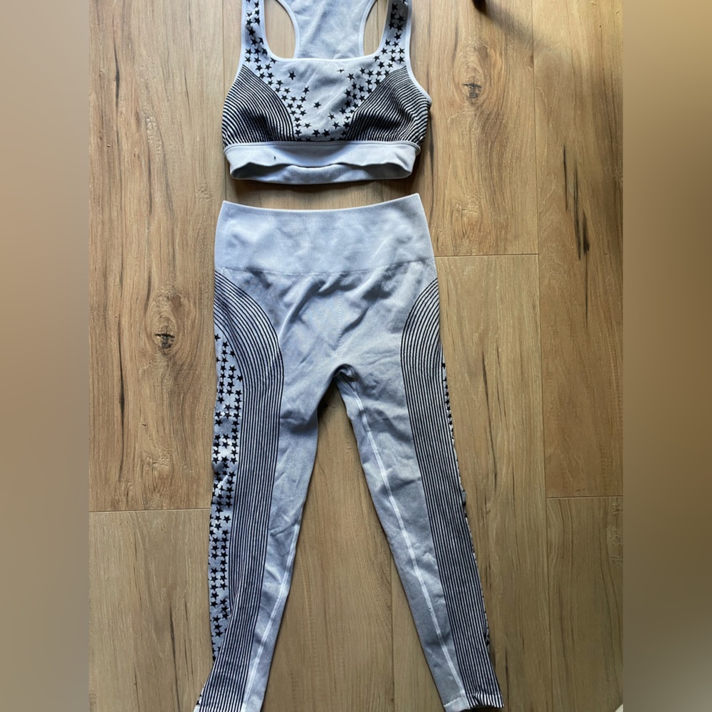 Fabletics set small
